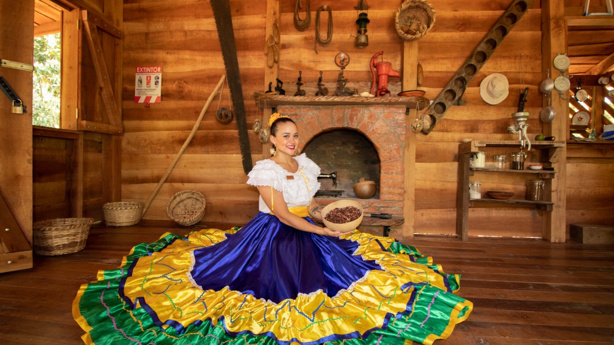 Diamante-Traditional-60 girl in a costa rican dress at traditional house